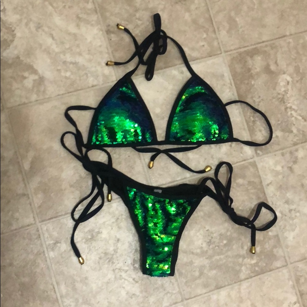 Mermaid scrunch bum bikini